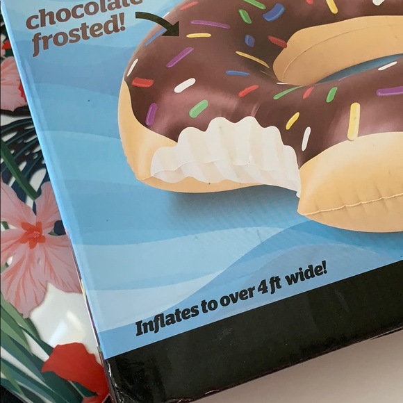 Donut Float - Picture 4 of 5